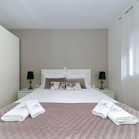Luxury No 4 Familienfreundlich Apartment
